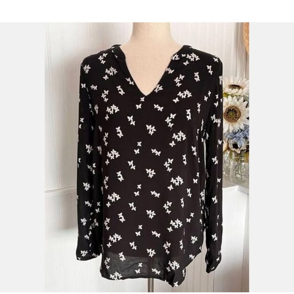 NWT Gap Sz XS Black Shirt Top w Butterfly Print Lightweight All Season Anywhere